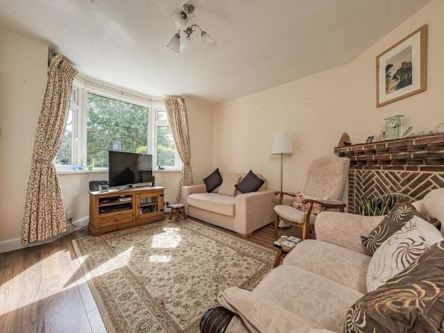 House for rent in Maple Cross, Three Rivers