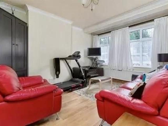 House for rent in London Borough of Croydon, Waddon
