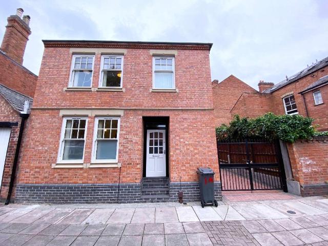 House for rent in Highfields, Old Wharf
