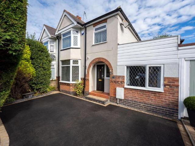 House for rent in Blossomfield, West Midlands