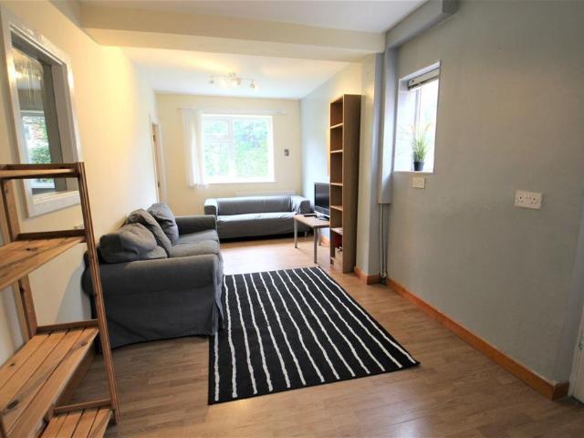 House for rent in Beckett Park, Headingley