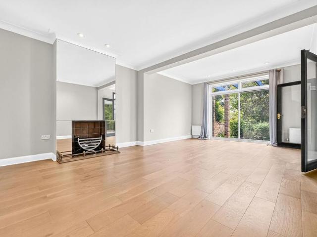 House for rent in London Borough of Waltham Forest, Greater London