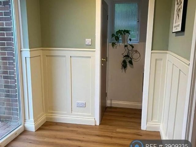 House for rent in Claremount, Northowram