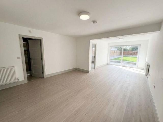 House for rent in London Borough of Redbridge, Greater London