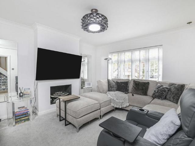 House for rent in Glebe Estate, Greater London