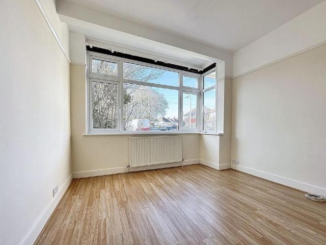 House for rent in Gould's Green, Greater London