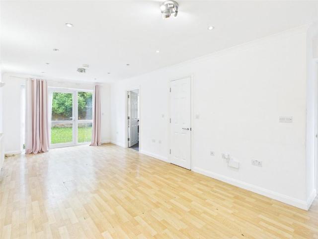 House for rent in London Borough of Hounslow, Spring Grove