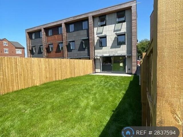 House for rent in Drighlington, Adwalton