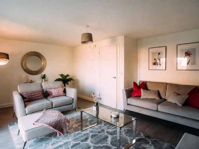 House for rent in Dee Park, Reading