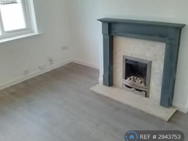 House for rent in Lascelles Hall, Kirkburton