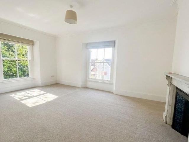 House for rent in Cimla, Neath