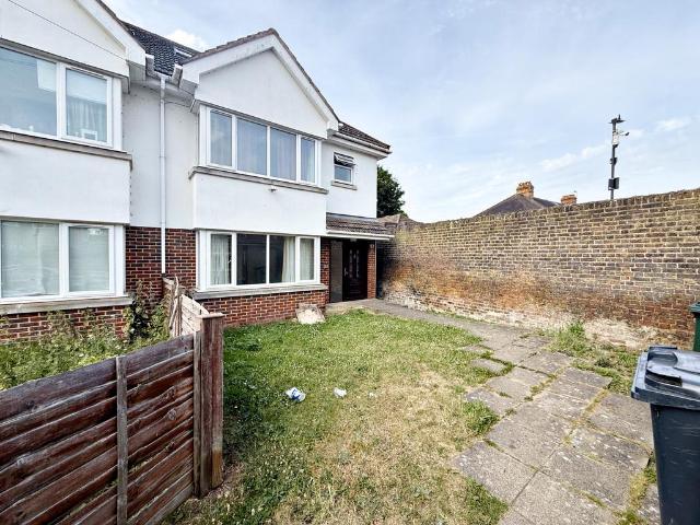 House for rent in London Borough of Hounslow, Spring Grove