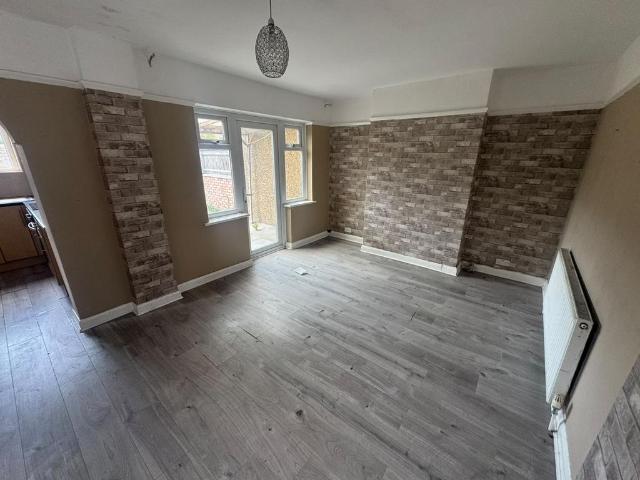 House for rent in Charville, Greater London
