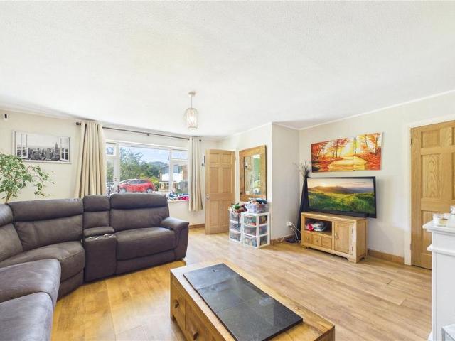 House for rent in Burghfield Common, West Berkshire