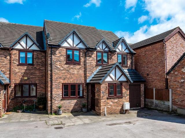 House for rent in Oughtrington, Warrington