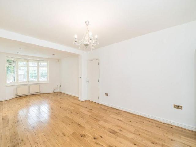 House for rent in London Borough of Lewisham, Greater London