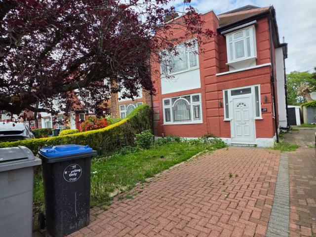 House for rent in Preston, North Wembley