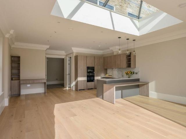 House for rent in Blackhills, Surrey