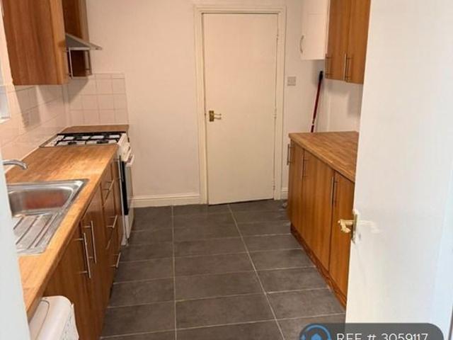 House for rent in Goldthorn Hill, Wolverhampton