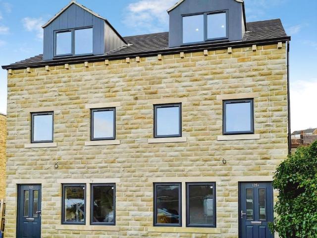 House for rent in Waterloo, Almondbury
