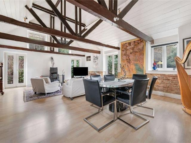 House for rent in Perryfields, West Sussex