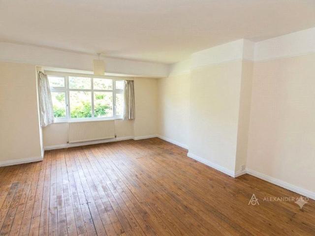 House for rent in Hall Park, Pouchen End