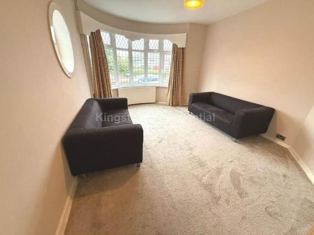 House for rent in Penylan, Falcon Lodge