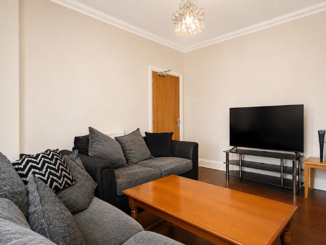 House for rent in London Borough of Hounslow, Spring Grove
