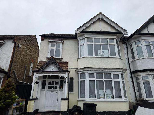 House for rent in Gants Hill, Greater London