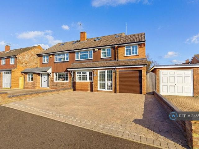 House for rent in Bushey