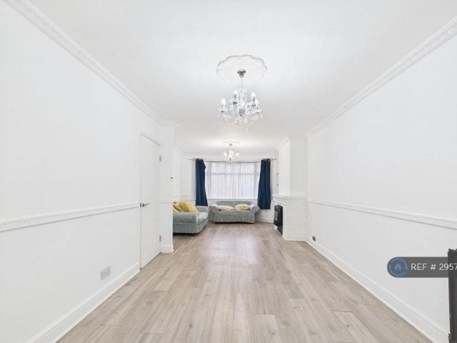 House for rent in Woodside Estate, Houghton Regis