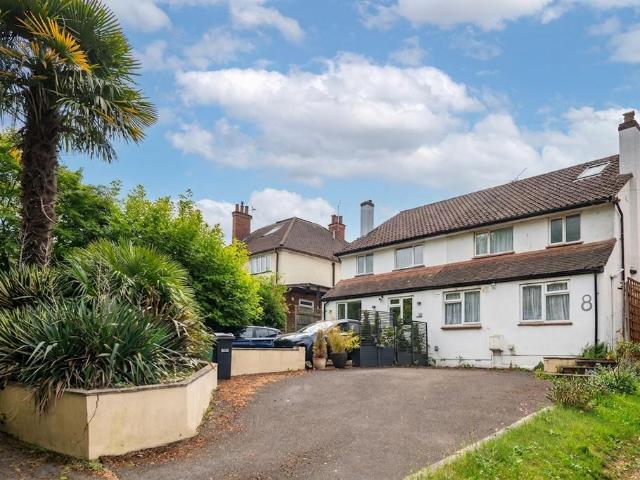 House for rent in Red Hill, Surrey