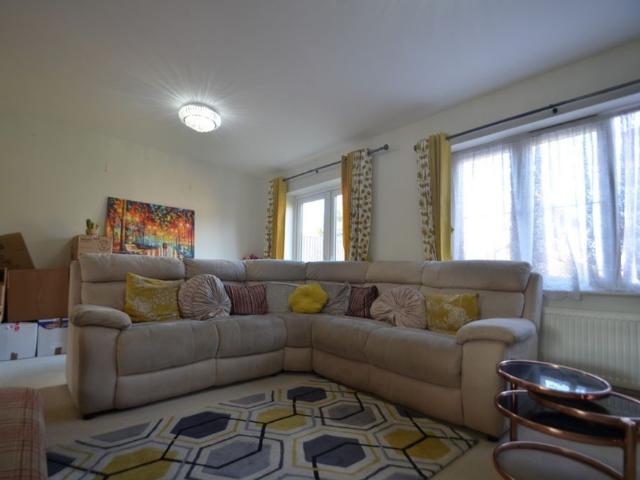 House for rent in West Bedfont, Lower Halliford