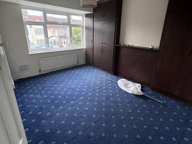 House for rent in London Borough of Hounslow, Greater London