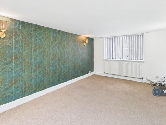 House for rent in Woodside Estate, Houghton Regis