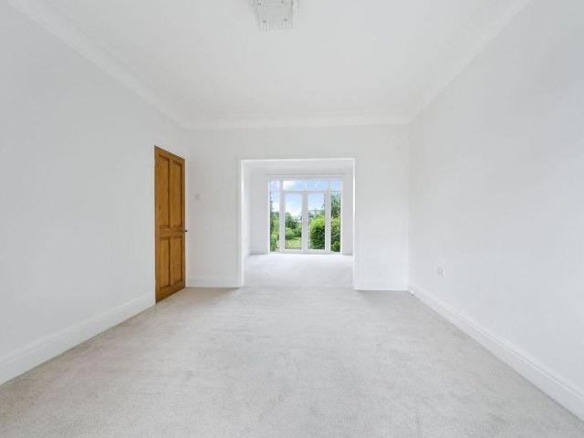 House for rent in Woodcote, Epsom