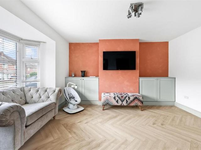 House for rent in Ivy Chimneys, Epping Forest
