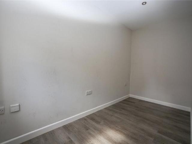 House for rent in Ewens Farm, Golden Valley
