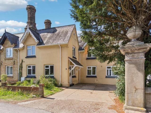 House for rent in King's Walden, Hertfordshire