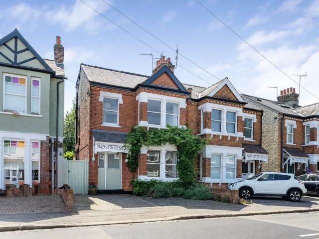 House for rent in New Barnet, Greater London