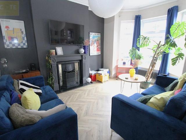 House for rent in Barton upon Irwell, Salford