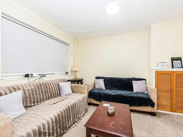House for rent in Ripley Springs, Row Town