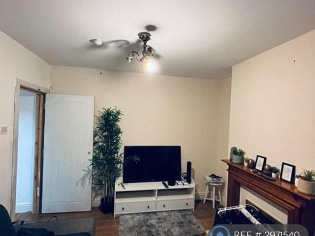 House for rent in Spring Park, Luton