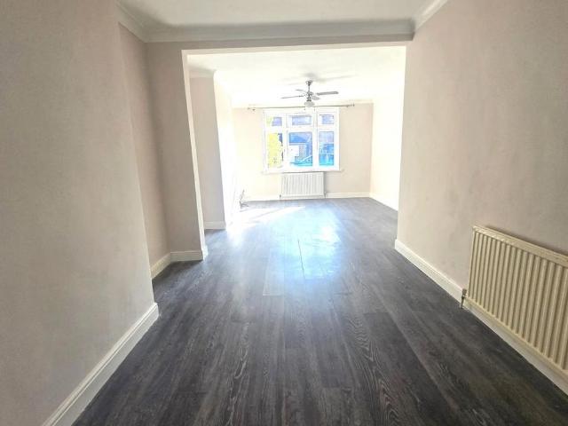 House for rent in Hayes, Greater London