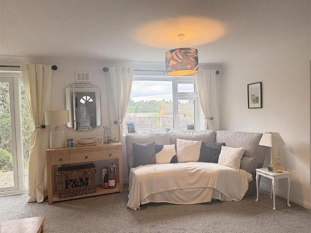 House for rent in Great Glen, Harborough