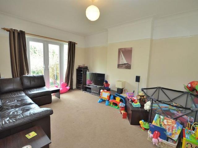 House for rent in London Borough of Redbridge, Greater London