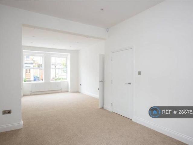 House for rent in Finchley, Greater London