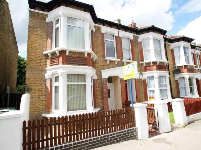 House for rent in London Borough of Lewisham, Lower Sydenham