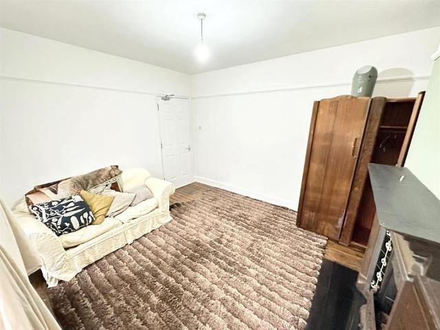 House for rent in Cowley, Greater London