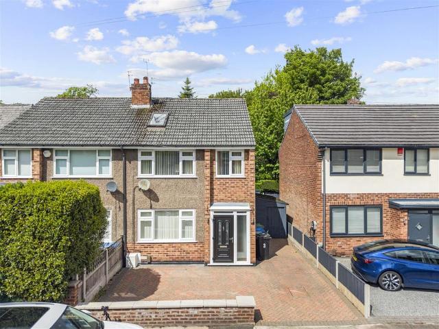 House for rent in Sale Moor, Trafford Park